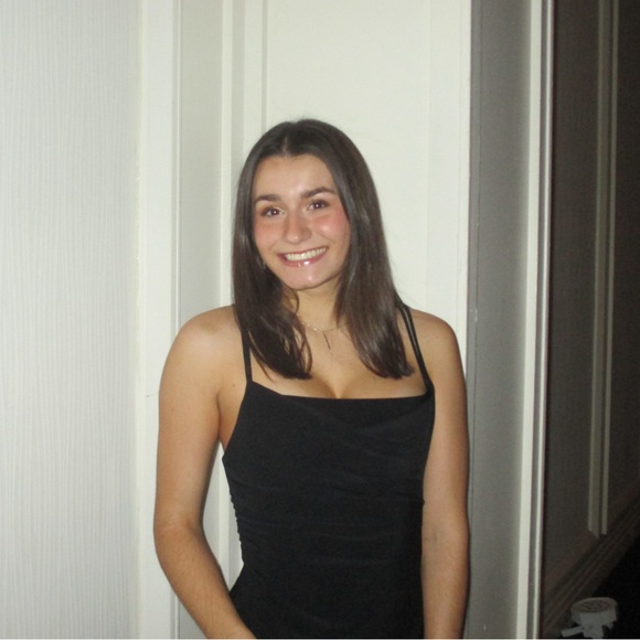 Meet your Posher, Rachel - Picture 1 of 1